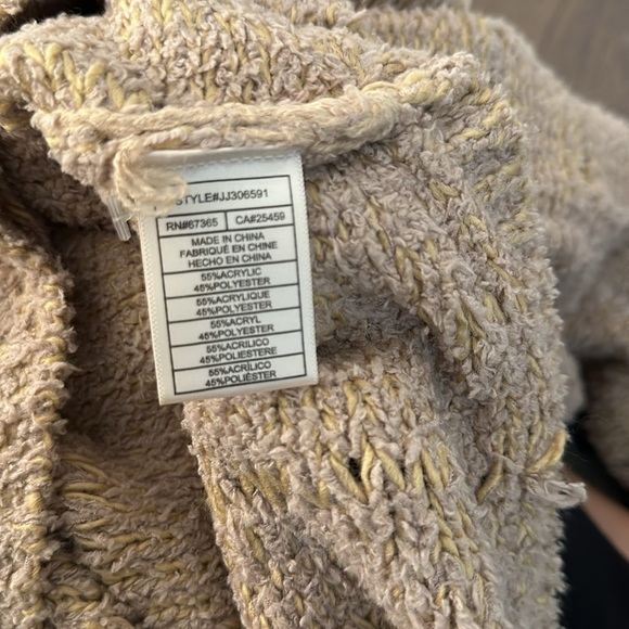 Jack Sweater - Picture 5 of 5